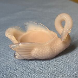 Cambridge Swan Salt Dip Crown Tuscan pink glass 3.5” Pale Pink Opalescent